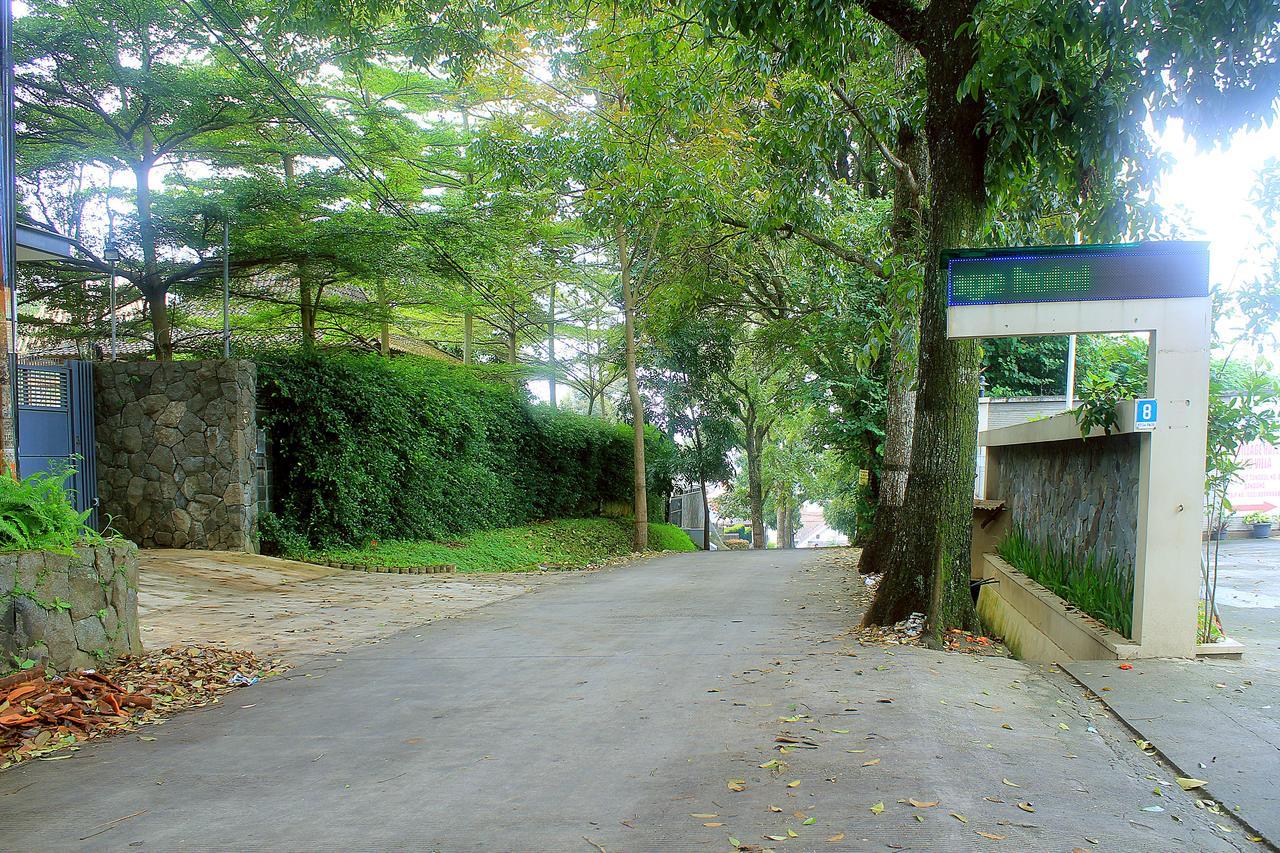 Zen Rooms Bukit Tunggul Μπαντούνγκ Εξωτερικό φωτογραφία
